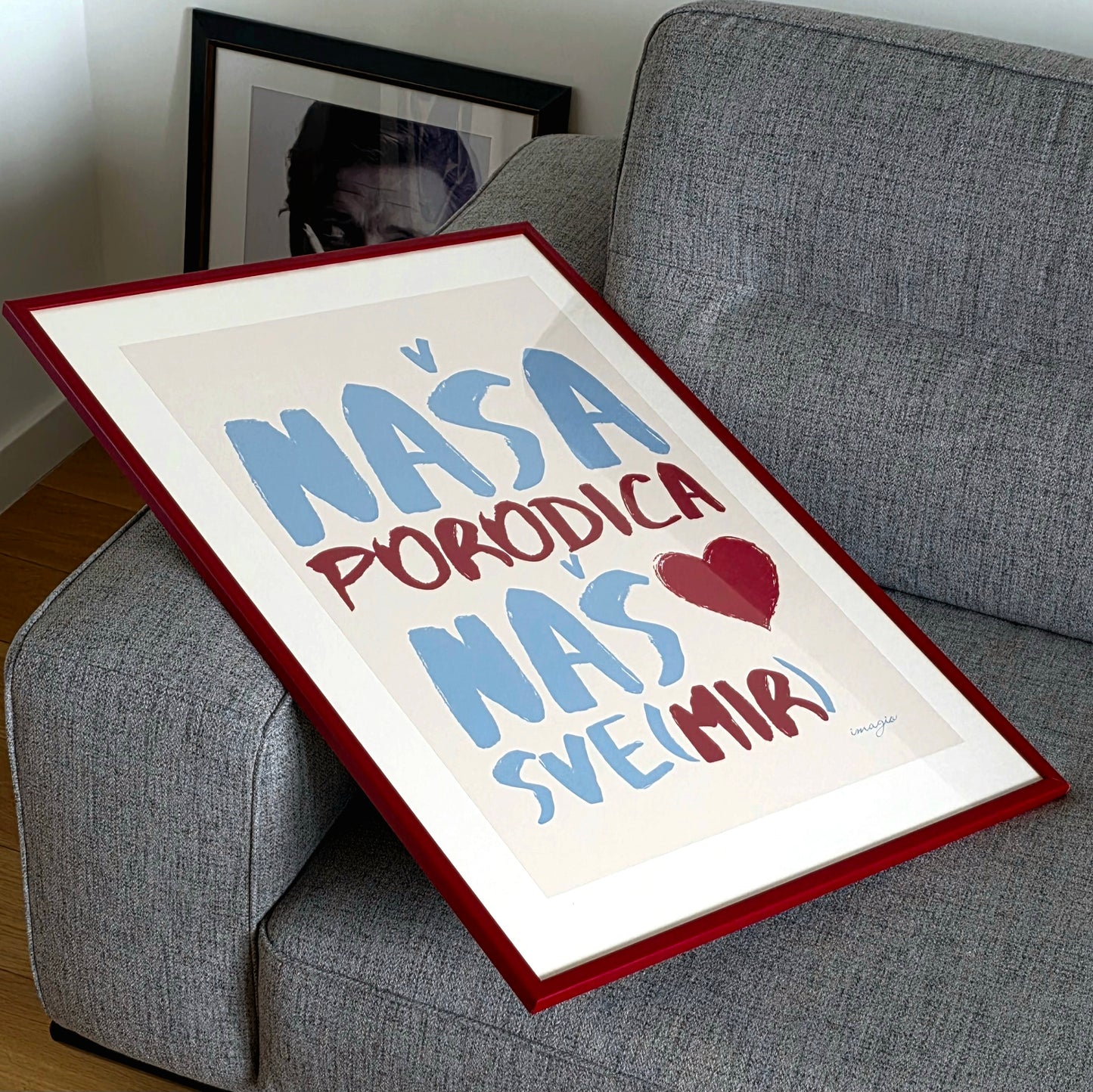 Framed Art "Painted Peace" - Naša porodica naš (sve)mir 32x42 / 52x72 cm