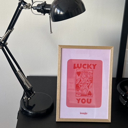 Lucky Me - King - Studio Framed Art 21x30 cm