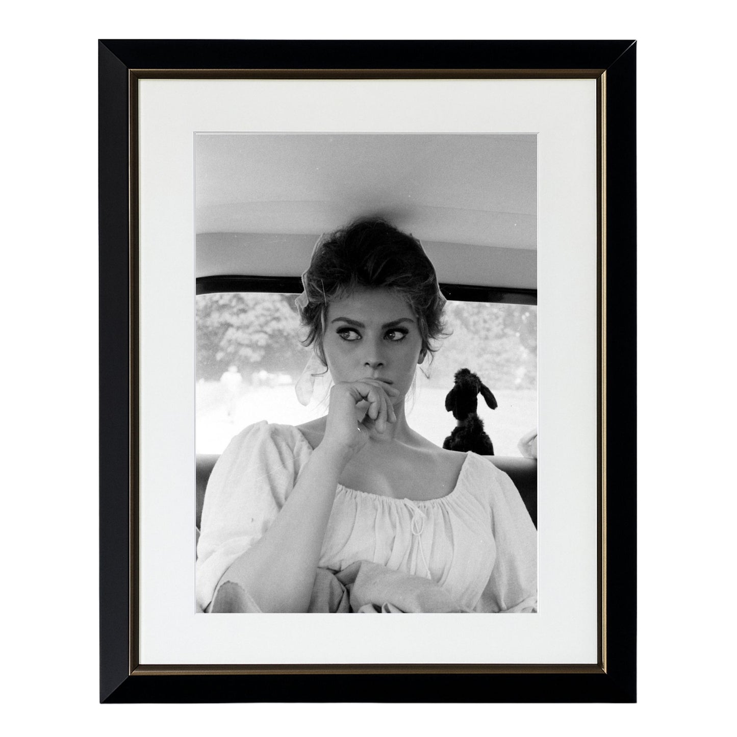 Timeless Sophia - Framed Art - Multiframe