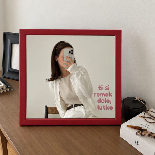 Miniature Mirror - Ti si remek delo, lutko